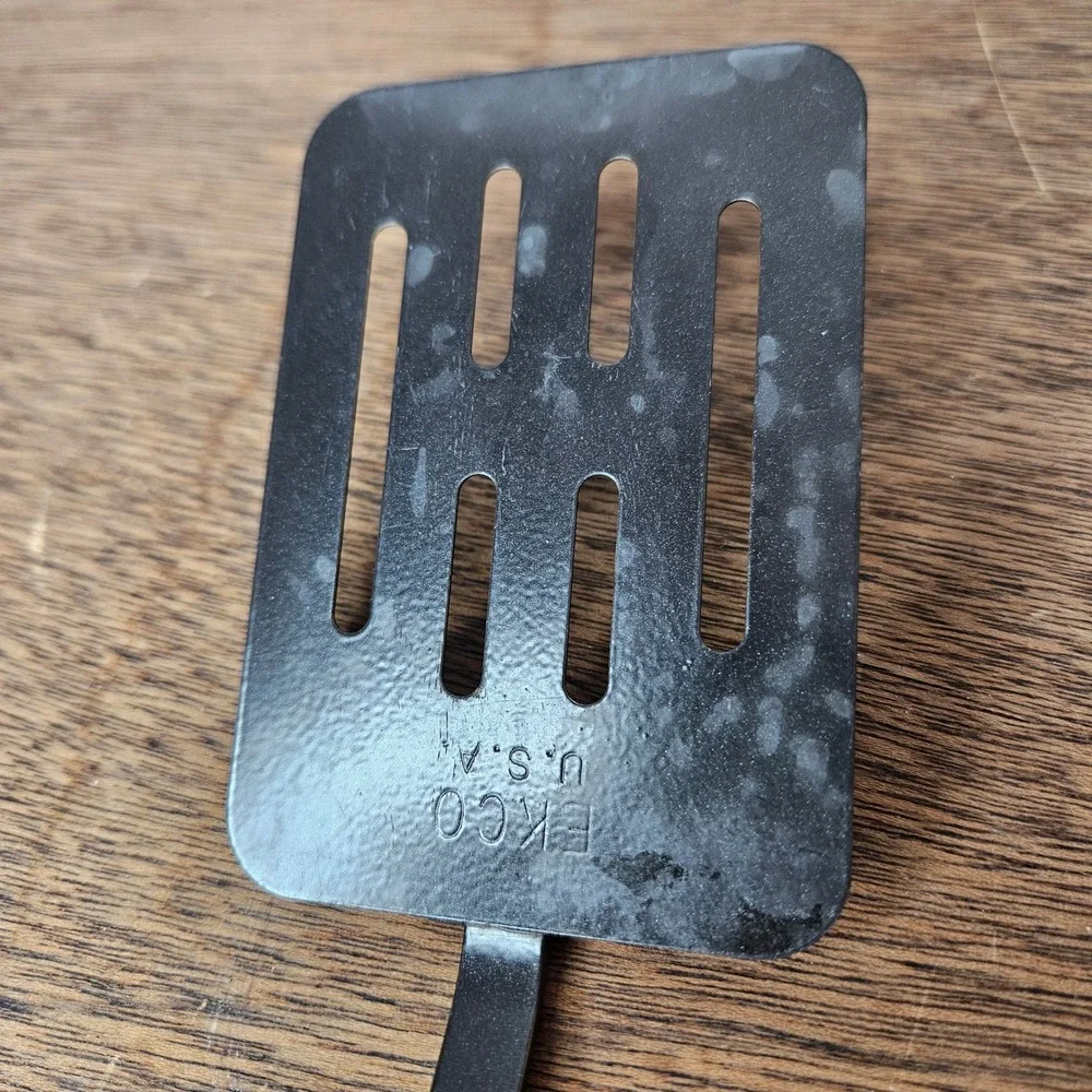 EKCO‎ USA Black Slotted Spatula Turner Metal Plastic Handle 11.5 In Vtg